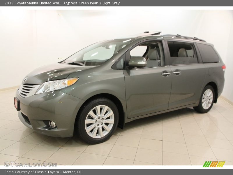Cypress Green Pearl / Light Gray 2013 Toyota Sienna Limited AWD