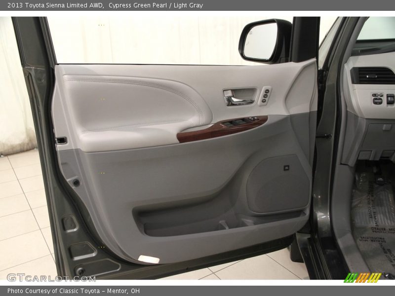 Cypress Green Pearl / Light Gray 2013 Toyota Sienna Limited AWD