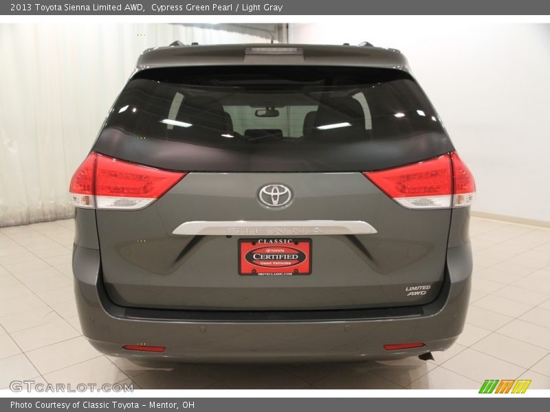 Cypress Green Pearl / Light Gray 2013 Toyota Sienna Limited AWD