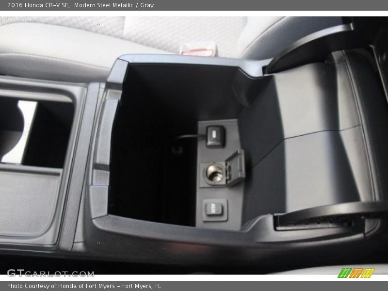 Modern Steel Metallic / Gray 2016 Honda CR-V SE