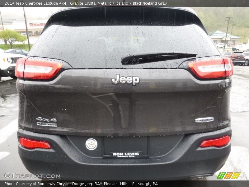 Granite Crystal Metallic / Iceland - Black/Iceland Gray 2014 Jeep Cherokee Latitude 4x4