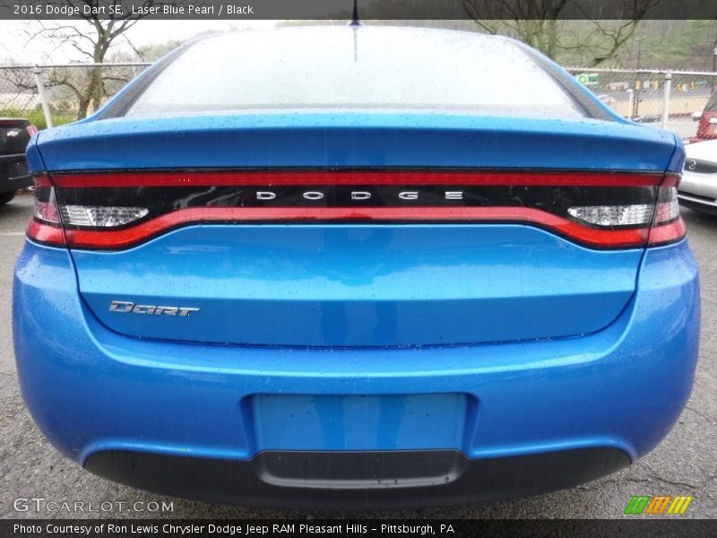 Laser Blue Pearl / Black 2016 Dodge Dart SE