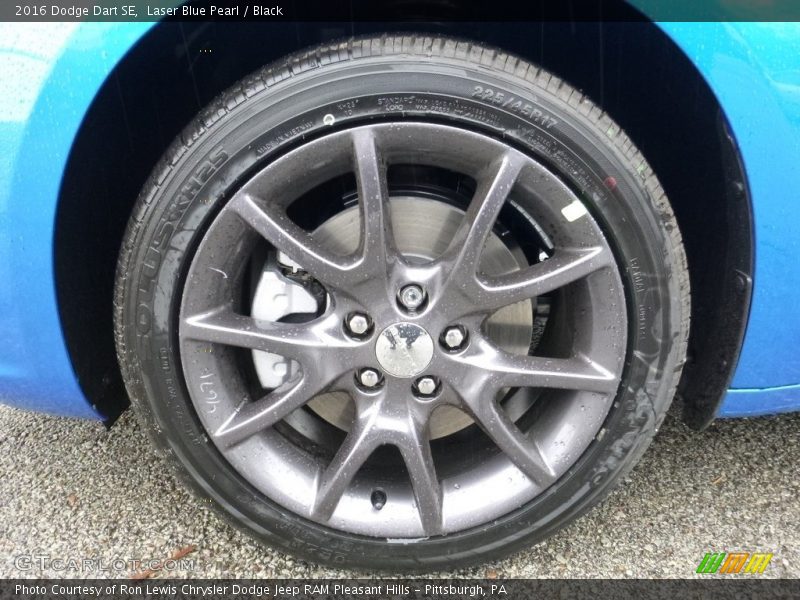 Laser Blue Pearl / Black 2016 Dodge Dart SE