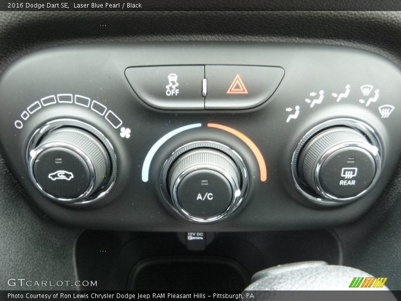 Laser Blue Pearl / Black 2016 Dodge Dart SE