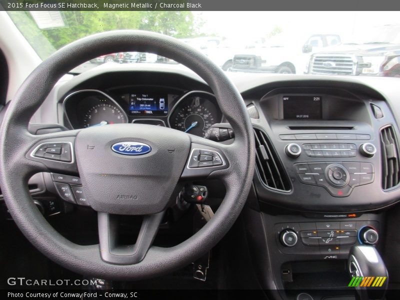 Magnetic Metallic / Charcoal Black 2015 Ford Focus SE Hatchback