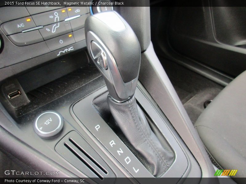 Magnetic Metallic / Charcoal Black 2015 Ford Focus SE Hatchback