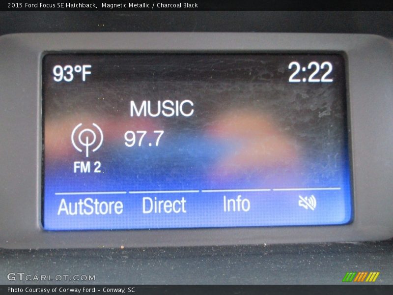 Magnetic Metallic / Charcoal Black 2015 Ford Focus SE Hatchback