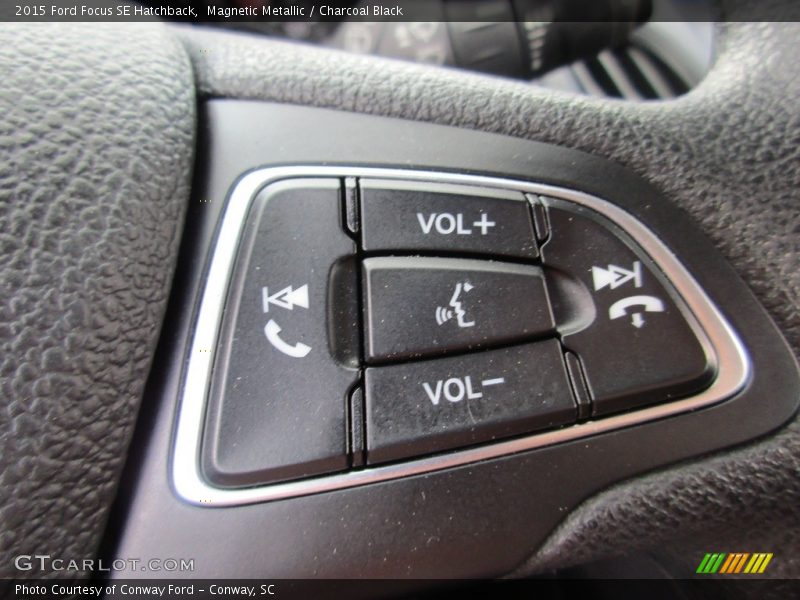 Magnetic Metallic / Charcoal Black 2015 Ford Focus SE Hatchback