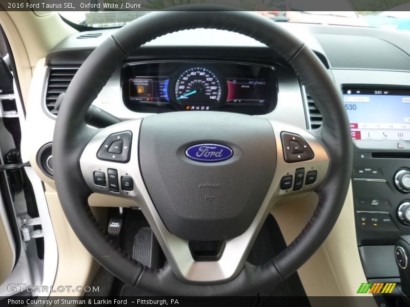 Oxford White / Dune 2016 Ford Taurus SEL