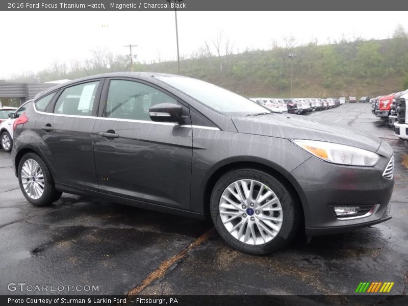 Magnetic / Charcoal Black 2016 Ford Focus Titanium Hatch