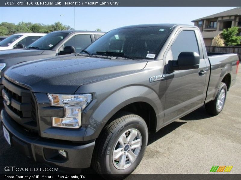 Magnetic / Medium Earth Gray 2016 Ford F150 XL Regular Cab