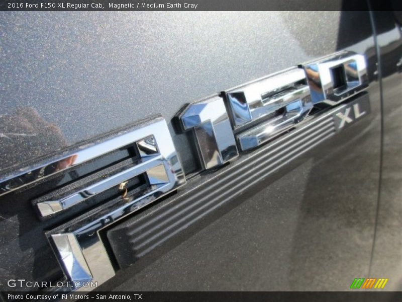 Magnetic / Medium Earth Gray 2016 Ford F150 XL Regular Cab