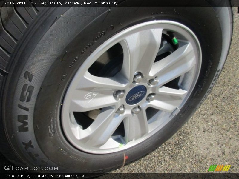 Magnetic / Medium Earth Gray 2016 Ford F150 XL Regular Cab
