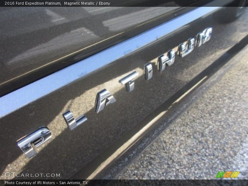 Magnetic Metallic / Ebony 2016 Ford Expedition Platinum