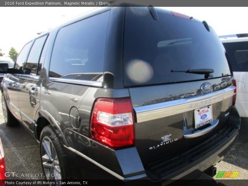 Magnetic Metallic / Ebony 2016 Ford Expedition Platinum