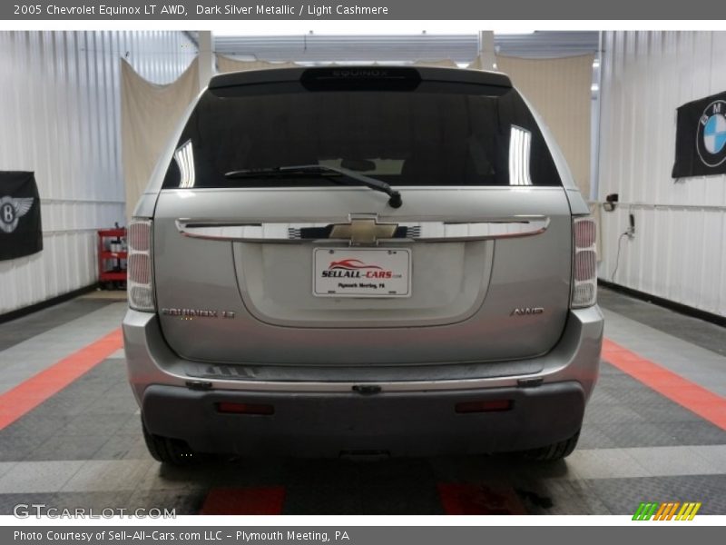 Dark Silver Metallic / Light Cashmere 2005 Chevrolet Equinox LT AWD