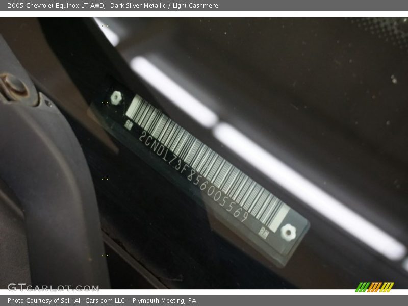 Dark Silver Metallic / Light Cashmere 2005 Chevrolet Equinox LT AWD