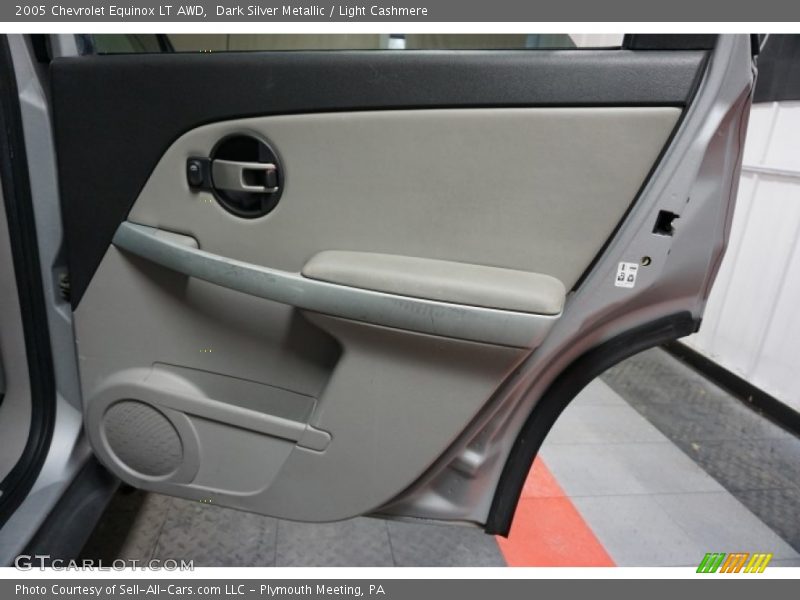 Dark Silver Metallic / Light Cashmere 2005 Chevrolet Equinox LT AWD