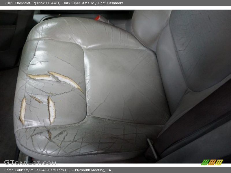 Dark Silver Metallic / Light Cashmere 2005 Chevrolet Equinox LT AWD