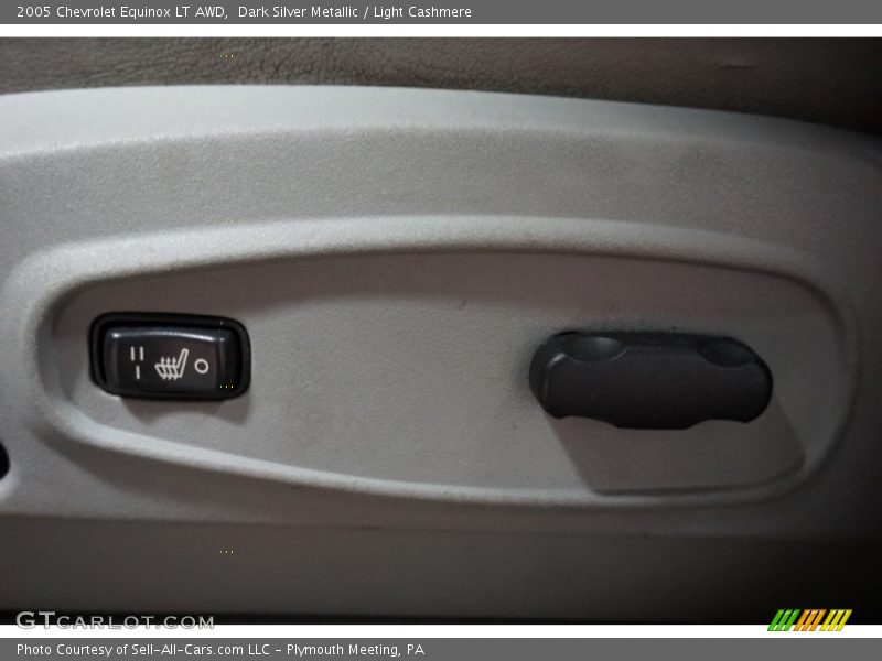 Dark Silver Metallic / Light Cashmere 2005 Chevrolet Equinox LT AWD
