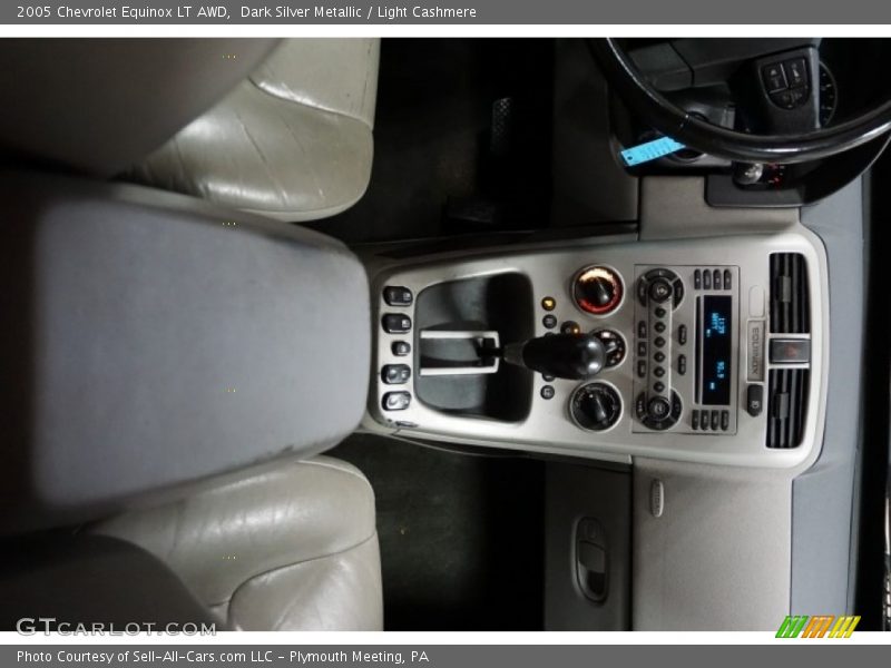 Dark Silver Metallic / Light Cashmere 2005 Chevrolet Equinox LT AWD