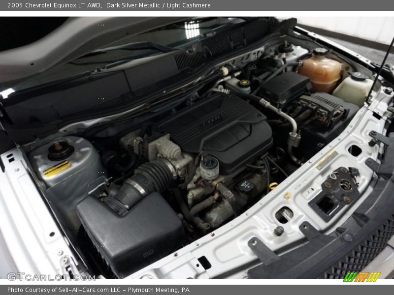 Dark Silver Metallic / Light Cashmere 2005 Chevrolet Equinox LT AWD