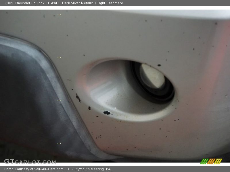 Dark Silver Metallic / Light Cashmere 2005 Chevrolet Equinox LT AWD