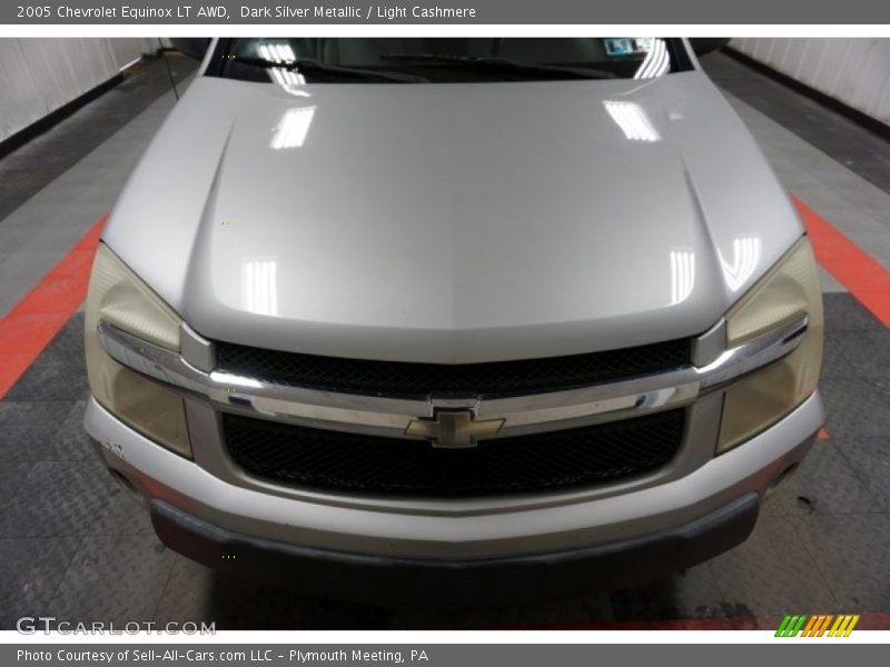 Dark Silver Metallic / Light Cashmere 2005 Chevrolet Equinox LT AWD