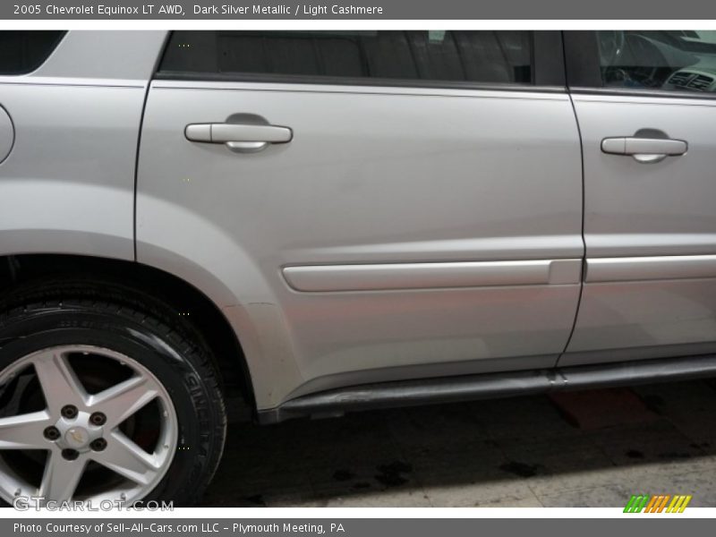 Dark Silver Metallic / Light Cashmere 2005 Chevrolet Equinox LT AWD