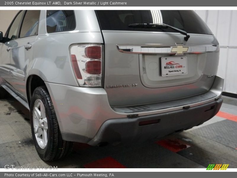 Dark Silver Metallic / Light Cashmere 2005 Chevrolet Equinox LT AWD