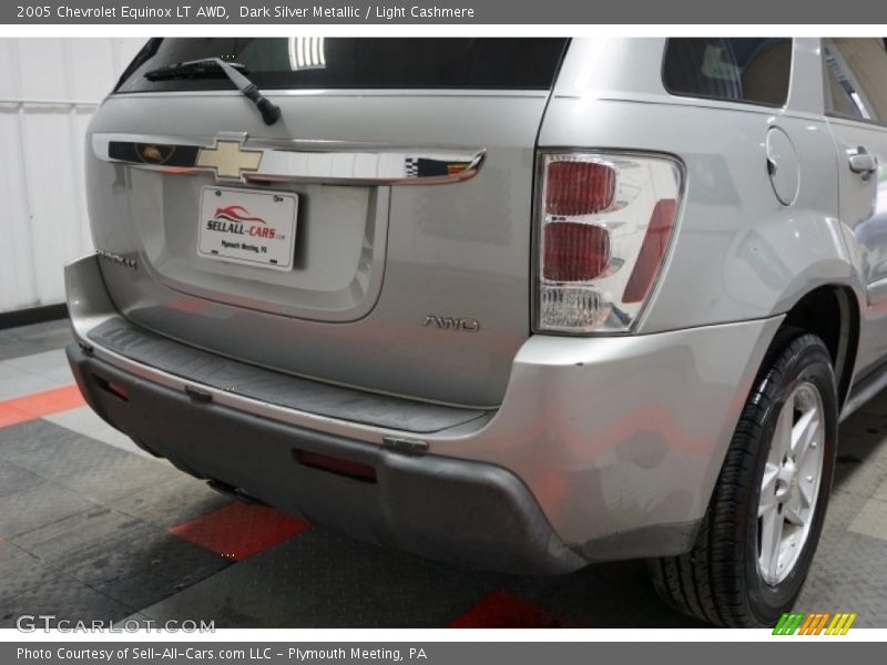 Dark Silver Metallic / Light Cashmere 2005 Chevrolet Equinox LT AWD