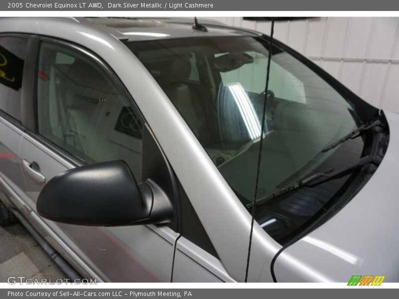 Dark Silver Metallic / Light Cashmere 2005 Chevrolet Equinox LT AWD