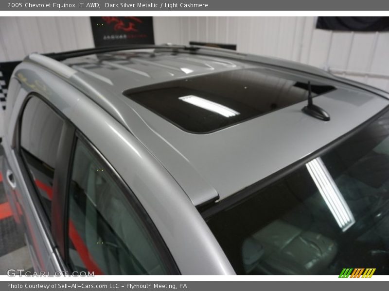 Dark Silver Metallic / Light Cashmere 2005 Chevrolet Equinox LT AWD