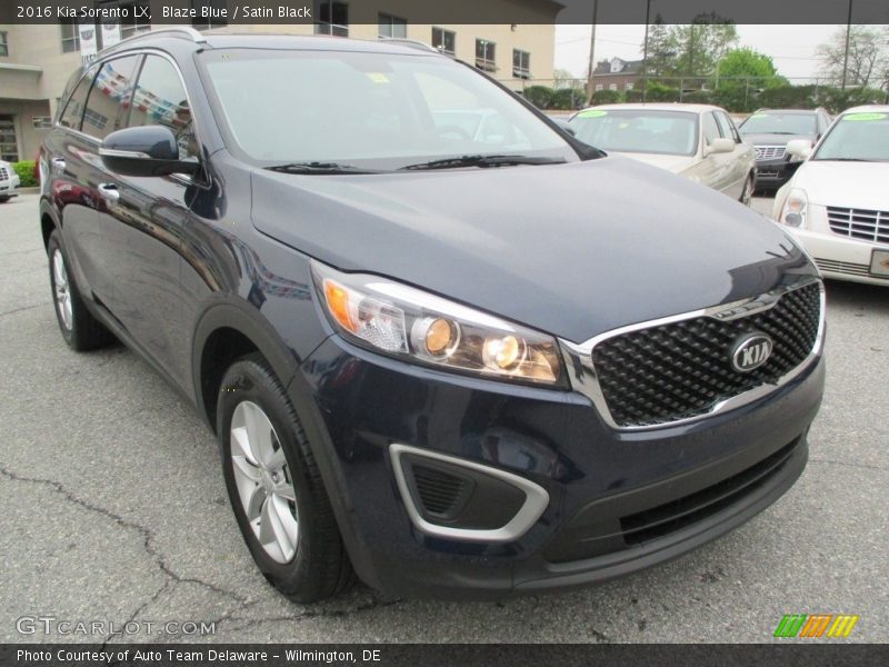 Blaze Blue / Satin Black 2016 Kia Sorento LX