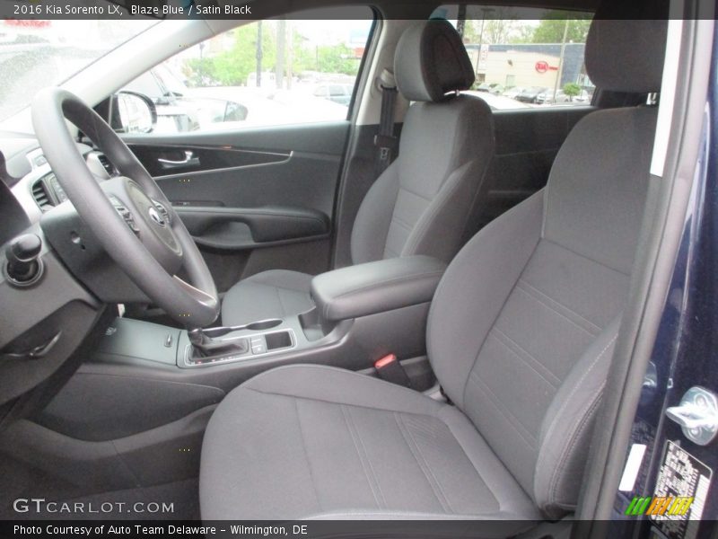 Blaze Blue / Satin Black 2016 Kia Sorento LX