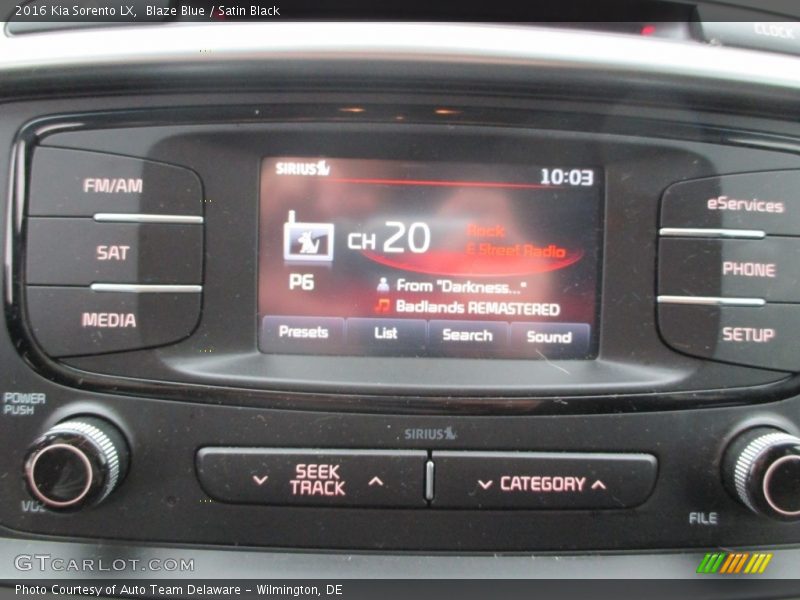 Blaze Blue / Satin Black 2016 Kia Sorento LX