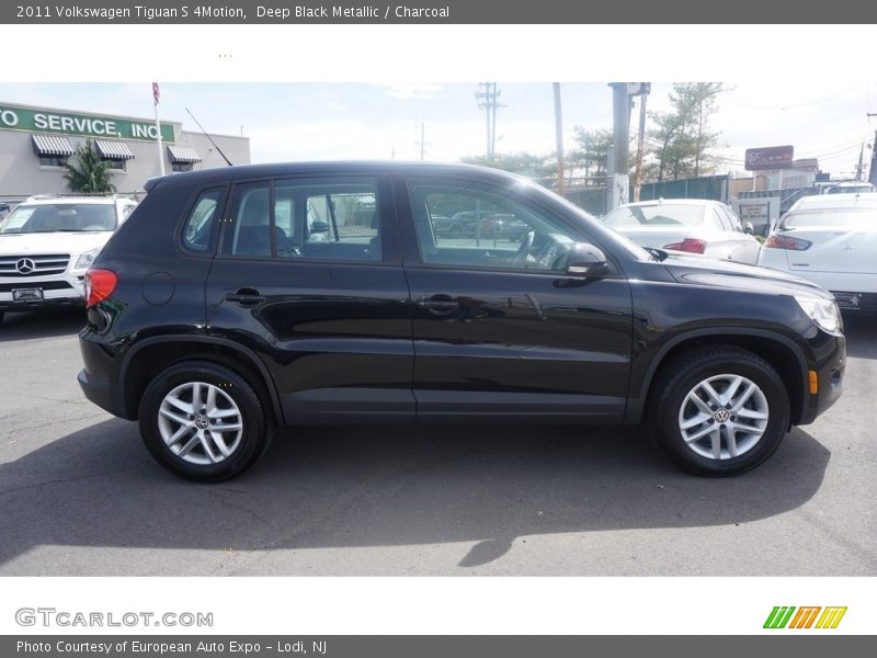 Deep Black Metallic / Charcoal 2011 Volkswagen Tiguan S 4Motion