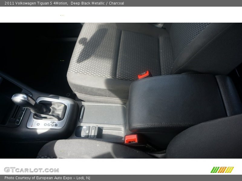 Deep Black Metallic / Charcoal 2011 Volkswagen Tiguan S 4Motion