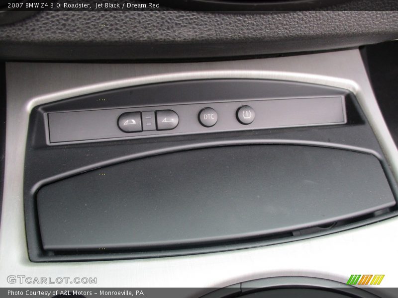 Jet Black / Dream Red 2007 BMW Z4 3.0i Roadster
