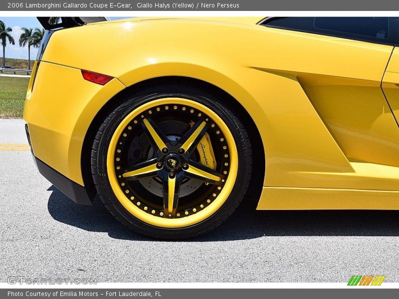 Giallo Halys (Yellow) / Nero Perseus 2006 Lamborghini Gallardo Coupe E-Gear