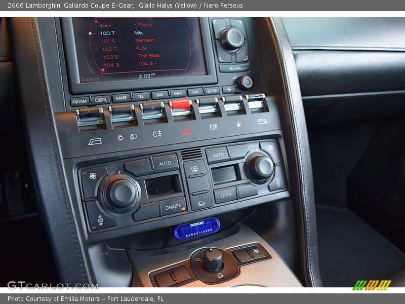Controls of 2006 Gallardo Coupe E-Gear