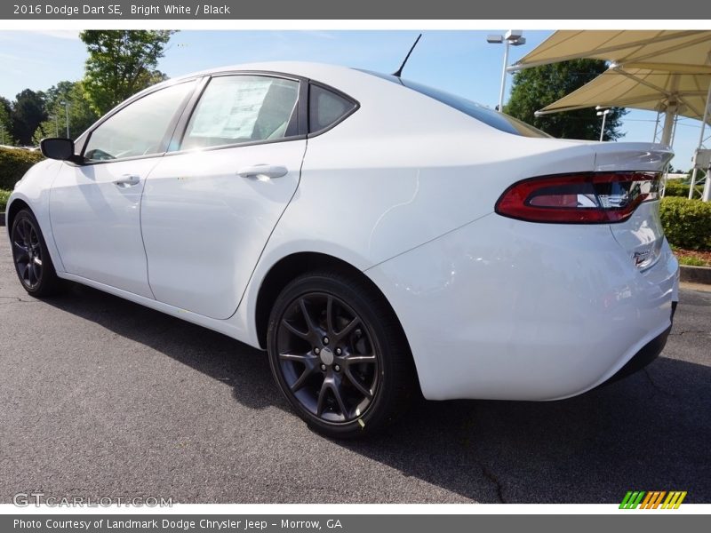 Bright White / Black 2016 Dodge Dart SE