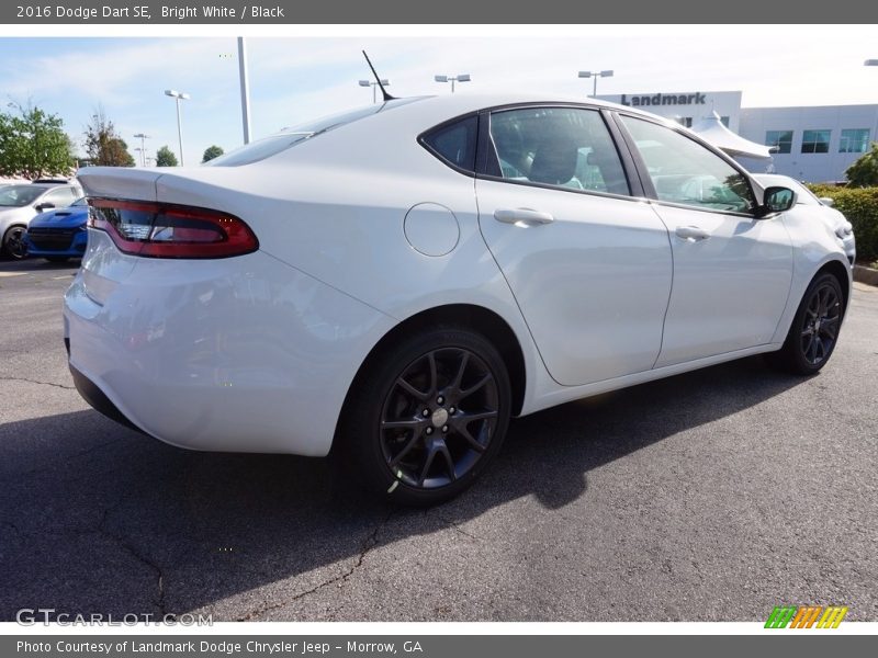 Bright White / Black 2016 Dodge Dart SE