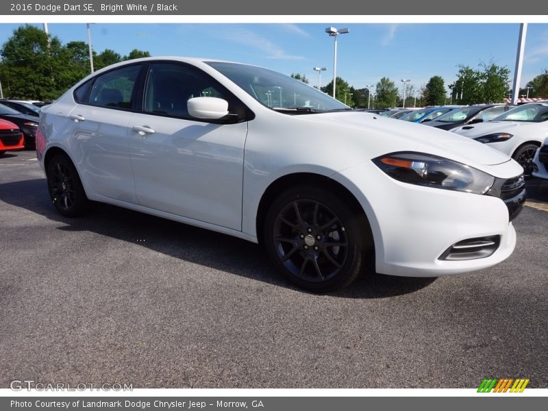 Bright White / Black 2016 Dodge Dart SE