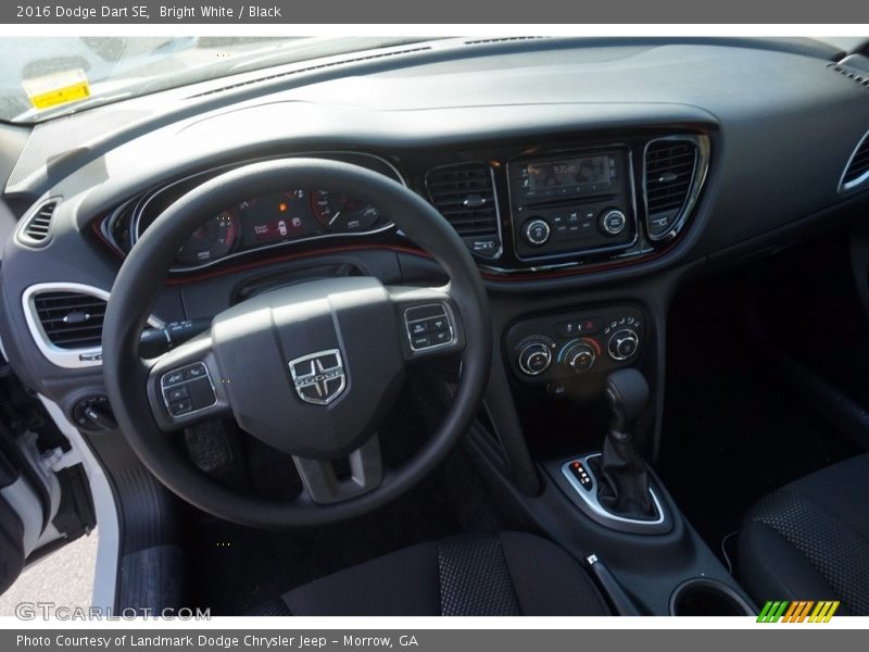 Bright White / Black 2016 Dodge Dart SE