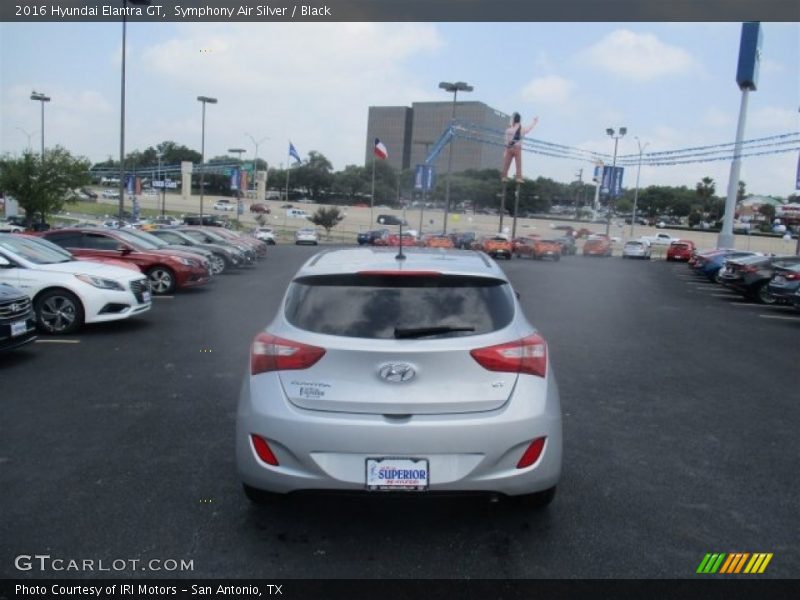 Symphony Air Silver / Black 2016 Hyundai Elantra GT