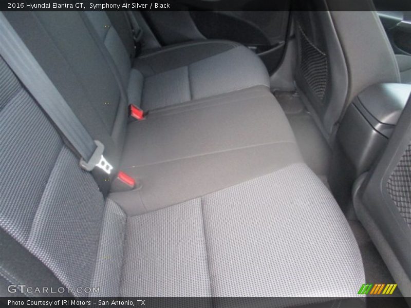 Symphony Air Silver / Black 2016 Hyundai Elantra GT
