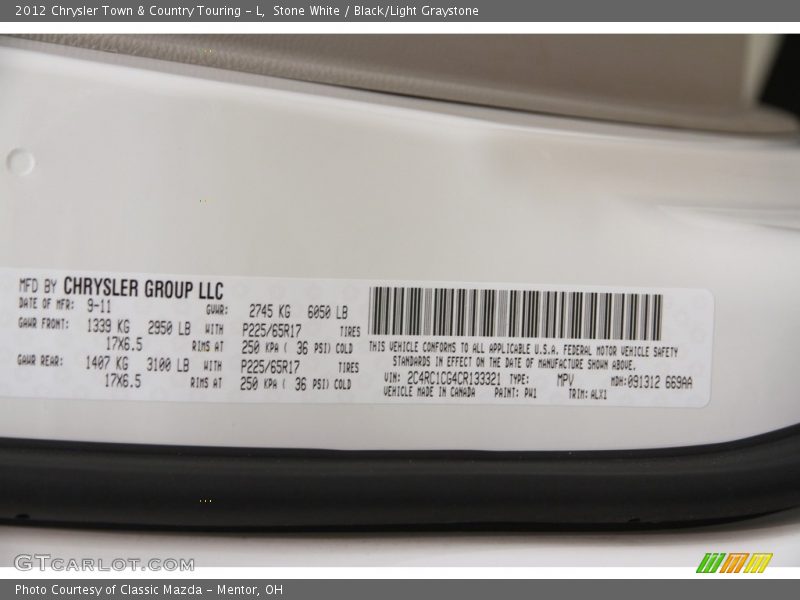 Stone White / Black/Light Graystone 2012 Chrysler Town & Country Touring - L