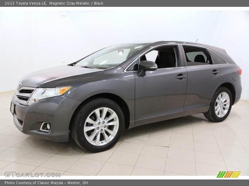 Magnetic Gray Metallic / Black 2013 Toyota Venza LE