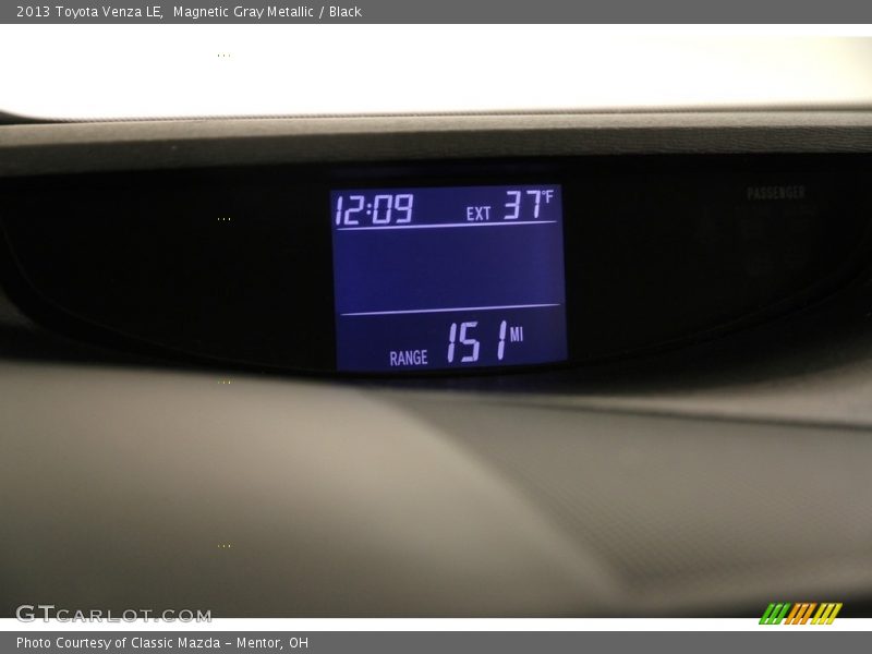 Magnetic Gray Metallic / Black 2013 Toyota Venza LE